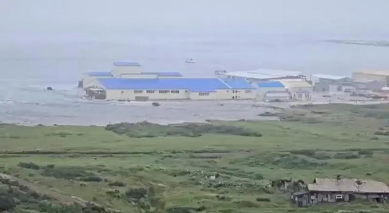 Powerful Earthquake Triggers Triple Tsunami in Russia’s Severo-Kurilsk: Major Damage Reported