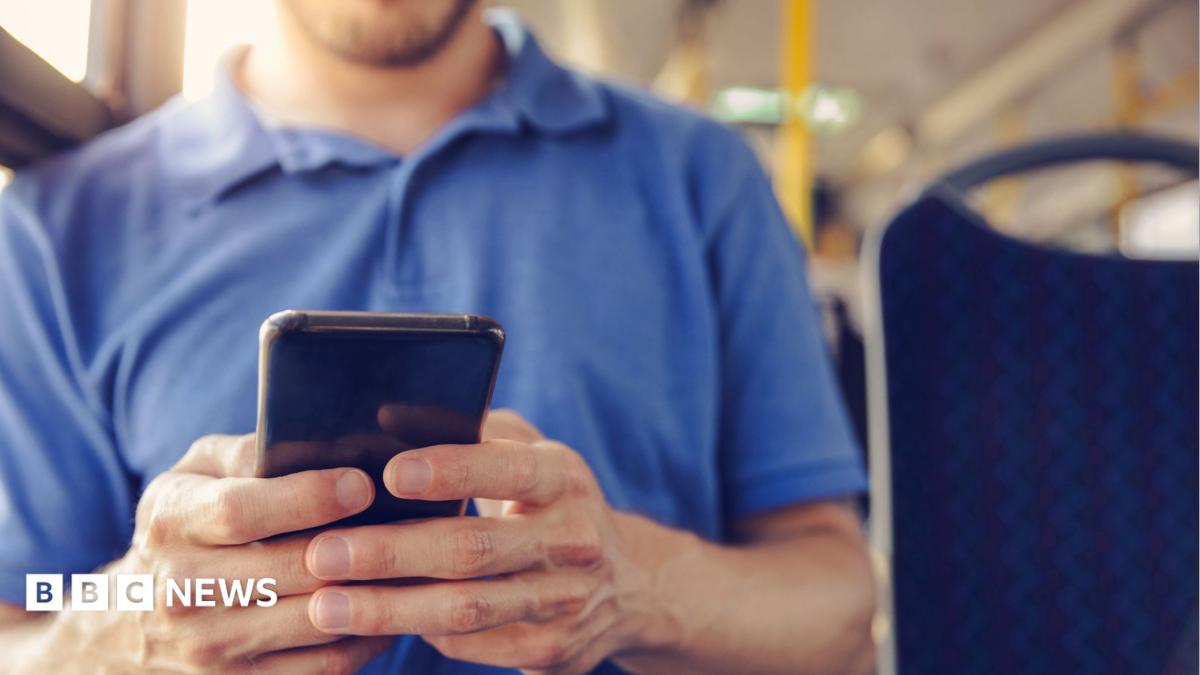 England Bus Passengers Playing Loud Music Face Up to £100 Fine Under New Crackdown