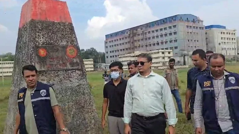 সাবেক বিমানবাহিনী কর্মকর্তার মৃত্যু: দ্বীপকে নিয়ে ঘটনাস্থলে পিবিআই ও নৌ পুলিশ