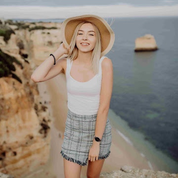 Profile photo of Zoe Dylan
